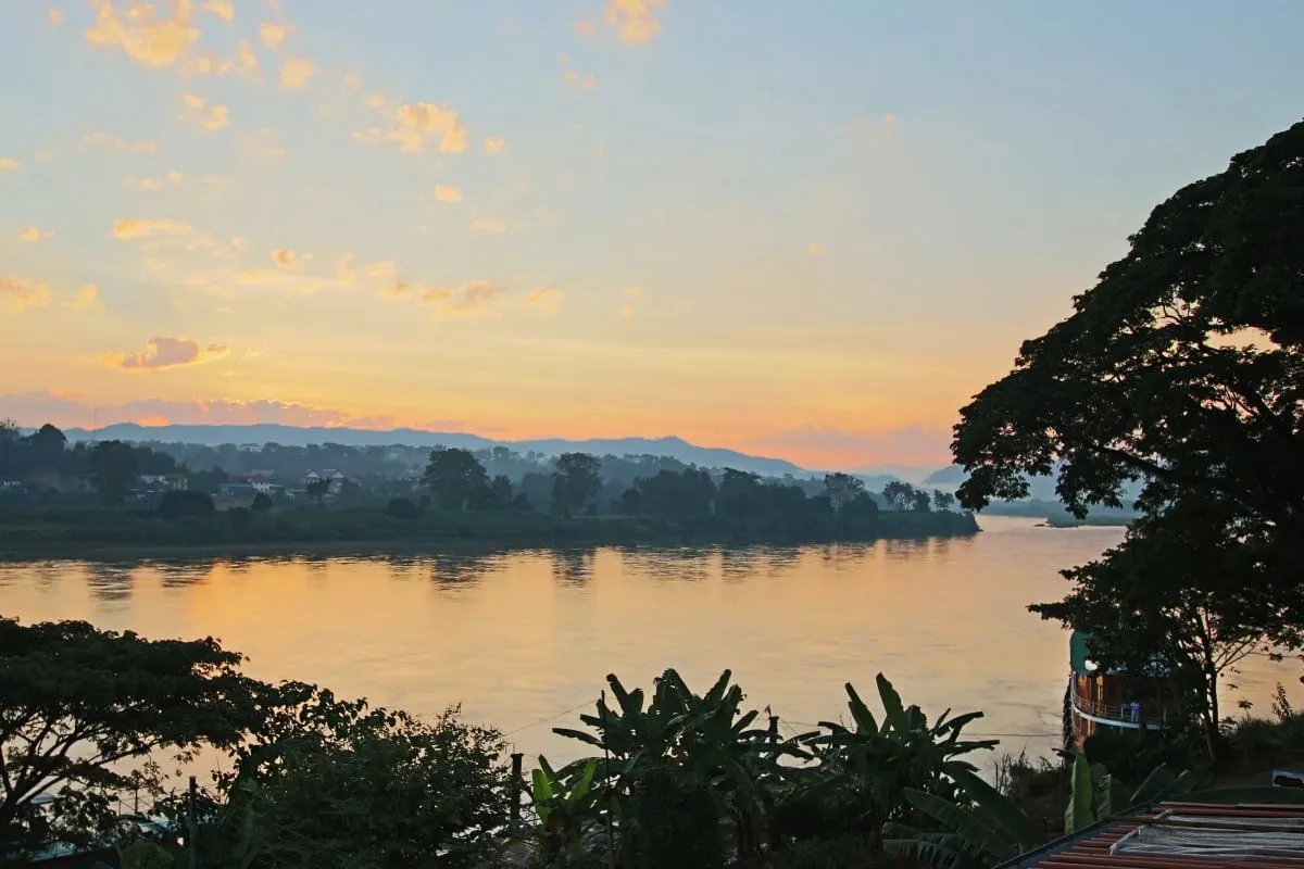 Sunrise over the Mekong at Chiang Khong, looking across to Laos